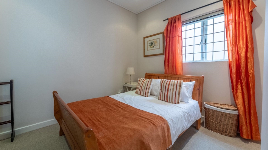 2 Bedroom Property for Sale in Sea Point Western Cape
